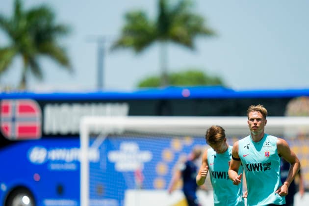 Fotball-VM 2026 Fort Lauderdale, Florida , USA 20260709. Norges Torbjorn Heggem under en trening med Norges herrelandslag i fotball pa Inter Miami CF Stadium. Foto: Fredrik Varfjell NTB Fort Lauderdale, Florida USA EDITORIAL USE ONLY. RESTRICTED USE FOR BETTING COMPANIES Ref:_SPOipikMEU4lpQ.jpg *** 2026 FIFA World Cup, Fort Lauderdale, Florida, USA 20260709 Norway’s Torbjorn Heggem during a training session with the Norwegian men’s national soccer team at Inter Miami CF Stadium. Photo: Fredrik Varfjell, NTB. Fort Lauderdale, Florida, USA. EDITORIAL USE ONLY. RESTRICTED USE FOR BETTING COMPANIES.  Copyright: xFredrikxVarfjellx xNTBx