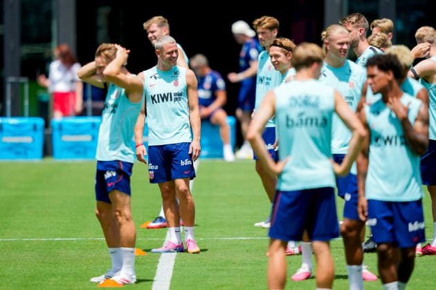 Fotball-VM 2026 Fort Lauderdale, Florida , USA 20260709. Norges Julian Ryerson under en trening med Norges herrelandslag i fotball pa Inter Miami CF Stadium. Foto: Fredrik Varfjell NTB Fort Lauderdale, Florida USA EDITORIAL USE ONLY. RESTRICTED USE FOR BETTING COMPANIES Ref:_SPOld-H2gU87pk.jpg *** 2026 World Cup in Fort Lauderdale, Florida, USA 20260709 Norway’s Julian Ryerson during a training session with the Norwegian men’s national soccer team at Inter Miami CF Stadium. Photo: Fredrik Varfjell, NTB. Fort Lauderdale, Florida, USA. EDITORIAL USE ONLY. RESTRICTED USE FOR BETTING COMPANIES.  Copyright: xFredrikxVarfjellx xNTBx