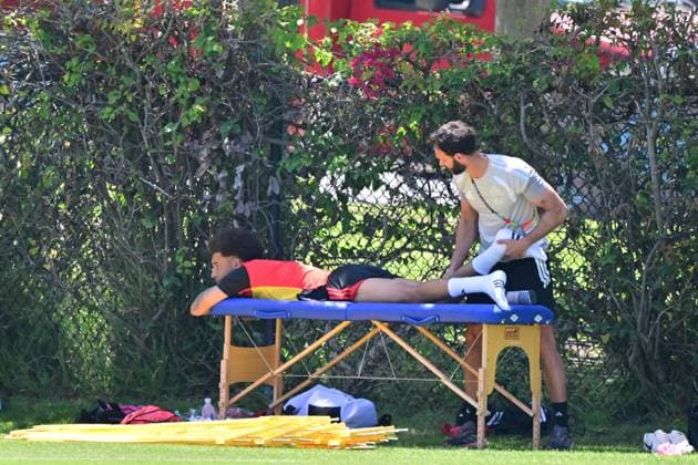 Belgium s Axel Witsel receives treatment from a physio at a training session of Belgian national soccer team Red Devils, on Thursday 09 July 2026 in Carson, Los Angeles County, California, USA. The Rode Duivels - Diables Rouges qualified for the knockout stage of the 2026 FIFA World Cup, WM, Weltmeisterschaft, Fussball where they ll meet Spain in the round of 8 on July 10th. DIRKxWAEM  x180798154x