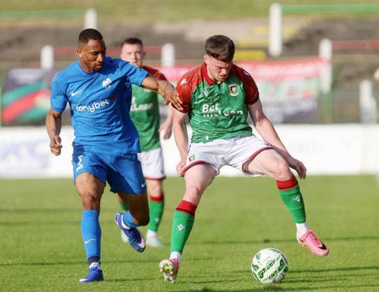 UEFA Europa Conference League First Qualifying Round First Leg, The Oval, Belfast 9 7 2026 Glentoran vs RFS Glentoran™s Ismal Diomande with RFS™s Modou Saidy Ismal Diomande with Modou Saidy 9 7 2026  Copyright: xx 090726JP3football002