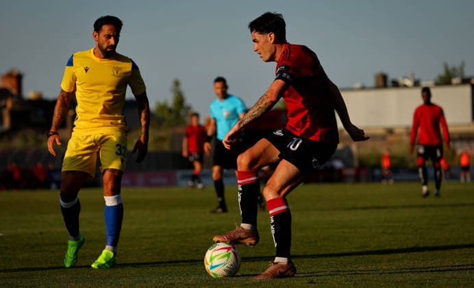 UEFA Europa Conference League First Qualifying Round First Leg, Dalymount Park, Dublin 9 7 2026 Bohemians vs St. Joseph s Bohs™ Dawson Devoy and Pirulo of St. Joseph s Dawson Devoy and Pirulo 9 7 2026  Copyright: xx RB1_2504