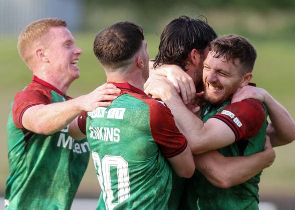 Sport Bilder des Tages UEFA Europa Conference League First Qualifying Round First Leg, The Oval, Belfast 9 7 2026 Glentoran vs RFS Glentoran™s Zeno Rossi celebrates after scoring to make it 1-0 Zeno Rossi celebrates after scoring to make it 1-0 9 7 2026  Copyright: xx 090726JP3football017