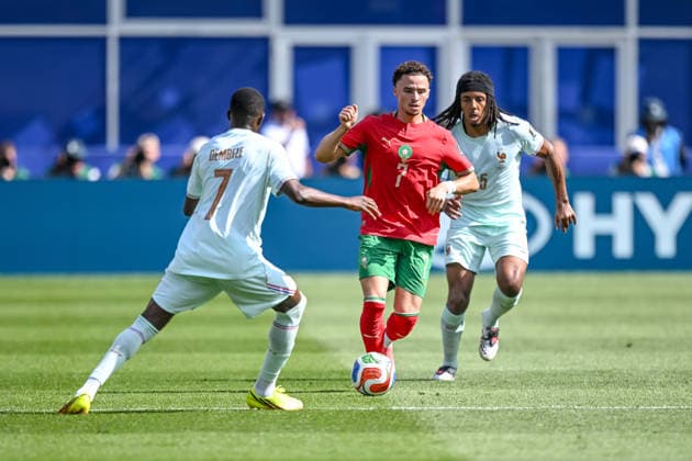 Ousmane Dembele (France), Chemsdine Talbi (Morocco) and Jules Kounde (France) battle for the ball during the FIFA World Cup, WM, Weltmeisterschaft, Fussball 2026 Quarter Final match between France and Morocco at Boston Stadium on July 9, 2026 in Foxborough, United States. (Photo by Harry Langer DeFodi Images) - *** Ousmane Dembélé (France), Chemsdine Talbi (Morocco), and Jules Koundé (France) battle for the ball during the 2026 FIFA World Cup quarterfinal match between France and Morocco at Boston Stadium on July 9, 2026, in Foxborough, United States. Photo by Harry Langer, DeFodi Images