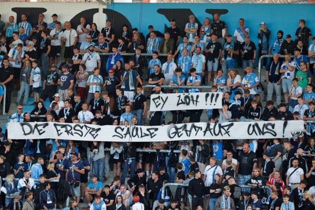CFC vs 1. FC Union Berlin 09.07.2026 Chemnitz, eins Stadion- An der Gellertstrasse, Fussball, Regionalliga Nordost, , Testspiel , CFC, CFC vs 1. FC Union Berlin CFC Südkurve mit Spruchband Chemnitz Sachsen BRD *** CFC vs. 1 FC Union Berlin, July 9, 2026, Chemnitz, eins Stadion on Gellertstrasse, Sports, Soccer, Northeast Regional League, , Friendly Match, CFC, CFC vs. 1 FC Union Berlin, CFC South Stand with a banner, Chemnitz, Saxony, Federal Republic of Germany
