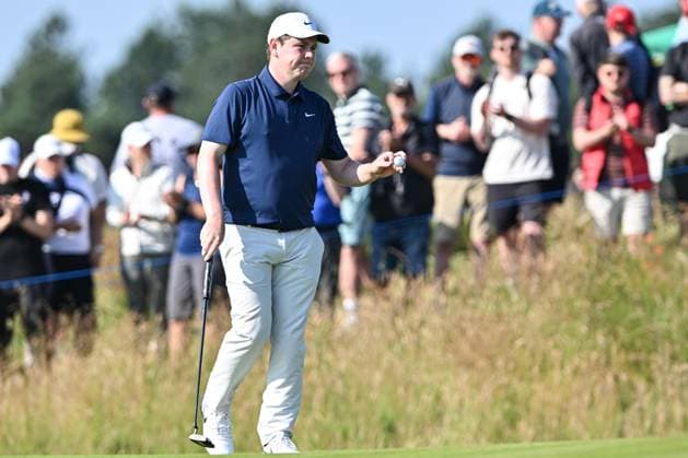 Scottish Open Day One Robert McIntyre waves in gesture to fans after holing a putt on Day One of the Genesis Scottish Open 2026 at The Renaissance Club, North Berwick 09 07 2026 UK Newspapers OUT Copyright: xJamiexJohnstonx FIL-23615-0059