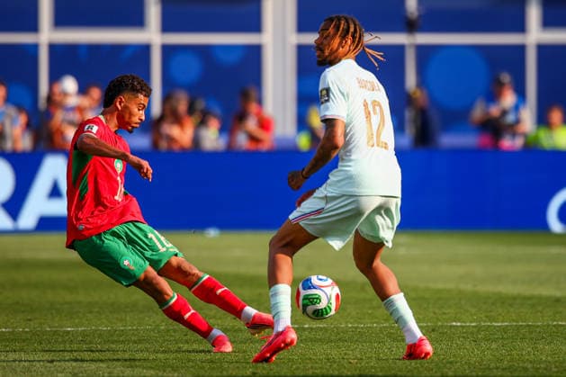 July 9, 2026, Foxborough, Massachusetts, USA: GESSIME YASSINE of Morocco takes a long range shot during the 2026 FIFA World Cup, WM, Weltmeisterschaft, Fussball quarterfinal match at Boston Stadium in Massachusetts on July 9, 2026. FIFA World Cup 2026: QF: France V Morocco  - ZUMAm283 20260709_zsp_m283_070 Copyright: xBillyxMyersx