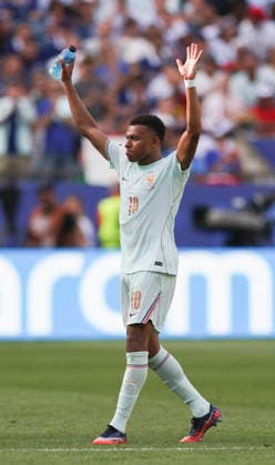 260710 -- BOSTON, July 10, 2026 -- Kylian Mbappe of France is substituted off during the quarter final match between France and Morocco at the 2026 FIFA World Cup, WM, Weltmeisterschaft, Fussball at Boston Stadium in Boston, the United States, July 9, 2026. SPU.S.-BOSTON-FOOTBALL-FIFA WORLD CUP-QUARTER FINAL-FRA VS MAR XuxZijian  (SP)U.S.-BOSTON-FOOTBALL-FIFA WORLD CUP-QUARTER FINAL-FRA VS MAR IMAGO XuxZijian  imago images 0861210175