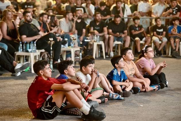 Thousands gather in Beirut to watch World Cup Quarter-Final Thousands gather in Beirut to watch World Cup Quarter-Final BEIRUT, LEBANON - JULY 9: Thousands of football fans gather to watch the World Cup quarter-final match between Morocco and France on a giant screen set up in in the Al-Jadeed el-Cedide district of Beirut, Lebanon on July 9, 2026. Houssam Shbaro Anadolu Beirut Lebanon. Editorial use only. Please get in touch for any other usage.  Copyright: x2026xAnadoluxHoussamxShbarox Beirut Lebanon. Editorial use only. Please get in touch for any other usage.  Copyright: xIMAGO AnadoluxAgencyxIMAGO HoussamxShbarox