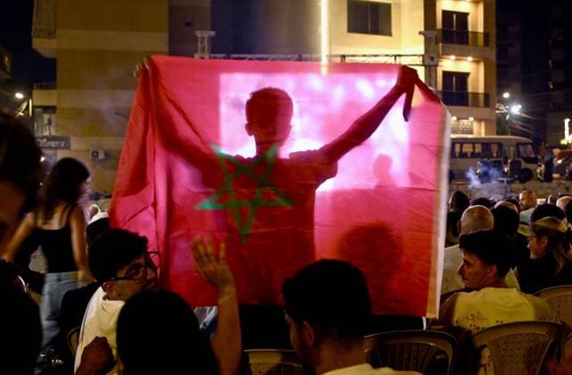 Thousands gather in Beirut to watch World Cup Quarter-Final Thousands gather in Beirut to watch World Cup Quarter-Final BEIRUT, LEBANON - JULY 9: Thousands of football fans gather to watch the World Cup quarter-final match between Morocco and France on a giant screen set up in in the Al-Jadeed el-Cedide district of Beirut, Lebanon on July 9, 2026. Houssam Shbaro Anadolu Beirut Lebanon. Editorial use only. Please get in touch for any other usage.  Copyright: x2026xAnadoluxHoussamxShbarox Beirut Lebanon. Editorial use only. Please get in touch for any other usage.  Copyright: xIMAGO AnadoluxAgencyxIMAGO HoussamxShbarox
