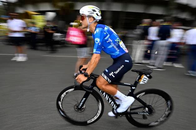 Tour de France 2026 Stage 7 BORDEAUX, FRANCE - JULY 10 : Cepeda Jefferson Alveiro (ECU) of Movistar Team during stage 7 of the 113rd edition of Tour de France an UCI World Tour 2.UWT cycling road race stage for Men Elite of 175 km with start in Hagetmau and finish in Bordeaux on July 10, 2026 in Bordeaux, France, 10 07 2026 Bordeaux France  Copyright: xTomasxSiskx