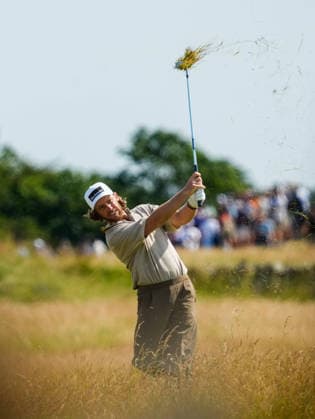 Tommy Fleetwood of England plays a shot from the rough on the 18th hole. Genesis Scottish Open, Golf, The Renaissance Club, North Berwick, Scotland, UK - 10 Jul 2026North Berwick The Renaissance Club Scotland United Kingdom  Copyright: xShutterstockx 16984081r