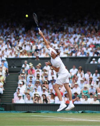 Wimbledon Championships 2026, Day 12, AELTC Wimbledon, London, UK - 10 07 2026 Alexander Zverev (GER) in action during his semi Final match against Arthur Fery (GBR) in the 2026 Wimbledon Championships at the AELTC London London AELTC Wimbledon London GBR, UK NEWSPAPERS OUT Copyright: xMarkxGreenwoodx