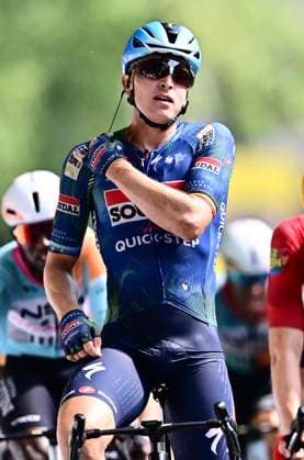 Tour de France 2026 Stage 7 BORDEAUX, FRANCE - JULY 10 : Merlier Tim (BEL) of Soudal Quick-Step wins the sprint during stage 7 of the 113rd edition of Tour de France an UCI World Tour 2.UWT cycling road race stage for Men Elite of 175 km with start in Hagetmau and finish in Bordeaux on July 10, 2026 in Bordeaux, France, 10 07 2026 Bordeaux France  Copyright: xLucaxBettinix