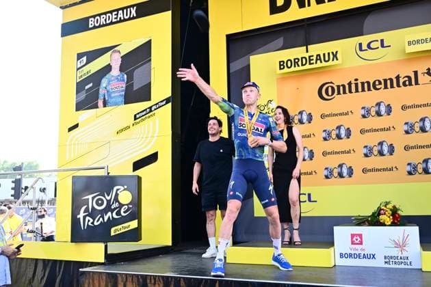 Tour de France 2026 Stage 7 BORDEAUX, FRANCE - JULY 10 : Merlier Tim (BEL) of Soudal Quick-Step pictured during the podium ceremony of stage 7 of the 113rd edition of Tour de France an UCI World Tour 2.UWT cycling road race stage for Men Elite of 175 km with start in Hagetmau and finish in Bordeaux on July 10, 2026 in Bordeaux, France, 10 07 2026 Bordeaux France  Copyright: xPeterxDexVoechtx