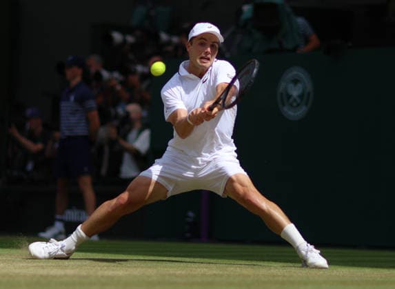 Wimbledon Championships 2026, Day 12, AELTC Wimbledon, London, UK - 10 07 2026 Arthur Fery (GBR) in action during his semi Final match against Alexander Zverev (GER) in the 2026 Wimbledon Championships at the AELTC London London AELTC Wimbledon London GBR, UK NEWSPAPERS OUT Copyright: xMarkxGreenwoodx