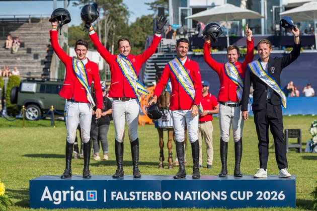 260710 The Swiss team celebrates after Falsterbo Nations Cup during the Falsterbo Horse Show on July 10, 2026 in Falsterbo. Photo: Christian Örnberg BILDBYRAN COP 166 CO0709 ridsport equestrian falsterbo horse show ridsportlaget bbeng agria falsterbo nations cup *** July 10, 2026 The Swiss team celebrates after the Falsterbo Nations Cup during the Falsterbo Horse Show on July 10, 2026 in Falsterbo. Photo by Christian Örnberg, BILDBYRAN COP 166 CO0709 equestrian sports Falsterbo Horse Show BBENG Agria Falsterbo Nations Cup  Copyright: CHRISTIANxÖRNBERG BB260710CO209