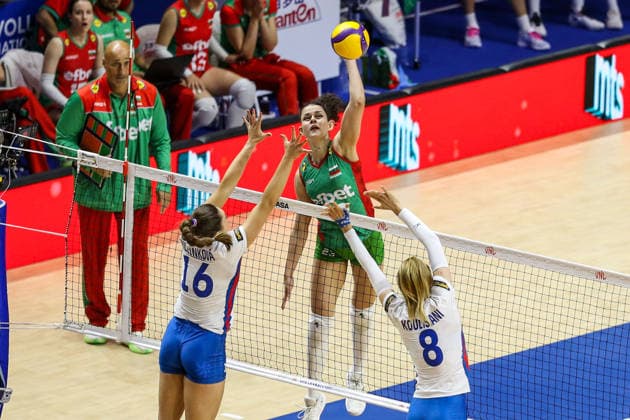 Bulgaria v Czech Republic - Women s Volleyball Nations League BELGRADE, SERBIA - JULY 10: Players of Bulgaria and the Czech Republic compete during the FIVB Volleyball Women s Nations League match between Bulgaria and the Czech Republic at Belgrade Arena in Belgrade, Serbia, on July 10, 2026. Filip Stevanovic Anadolu Belgrade Serbia. Editorial use only. Please get in touch for any other usage.  Copyright: x2026xAnadoluxFilipxStevanovicx