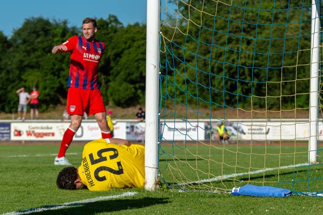 Kai Eisele (1. FC Heidenheim, 25, TW) kollidiert mit dem Pfosten, kann aber weiter machen GER, 1. FC Heidenheim vs FC Lugaon, Fussball, Vorbereitung, Saison 2026 27, 10.07.2026, GER, 1. FC Heidenheim vs FC Lugaon, Fussball, Vorbereitung, Saison 2026 27, 10.07.2026 Leutkirch *** Kai Eisele, 1 FC Heidenheim, 25, goalkeeper, collides with the post but is able to continue. GER, 1 FC Heidenheim vs. FC Lugaon, soccer, preseason, 2026–27 season, October 7, 2026, GER, 1 FC Heidenheim vs. FC Lugaon, Soccer, Preseason, 2026–27 Season, October 7, 2026, Leutkirch Copyright: xEibner-Pressefoto FlorianxWolfx EP_FWF
