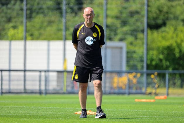 Dortmund, Deutschland: 10.07.2026 - Regionalliga West Frauen - Trainingsauftakt Borussia Dortmund Frauen Im Bild: Cheftrainer Markus Högner Hoegner (BVB) *** Dortmund, Germany, July 10, 2026, Regionalliga West Women s Division: Borussia Dortmund Women s Team Kicks Off Training; Pictured: Head Coach Markus Högner (Hoegner) of BVB Copyright: HMBxMedia MadeleinexFantini