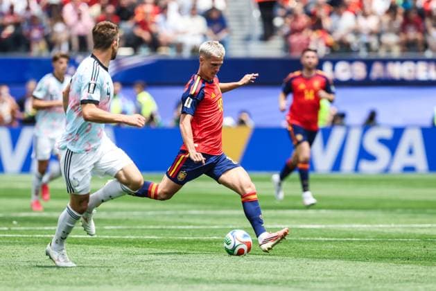 Spain s Dani Olmo pictured in action during a soccer game between Spain and Belgian national team, Nationalteam Red Devils, on Friday 10 July 2026 in Los Angeles, USA, in the 1 4 finals of the FIFA World Cup, WM, Weltmeisterschaft, Fussball 2026. BRUNOxFAHY  x180898785x