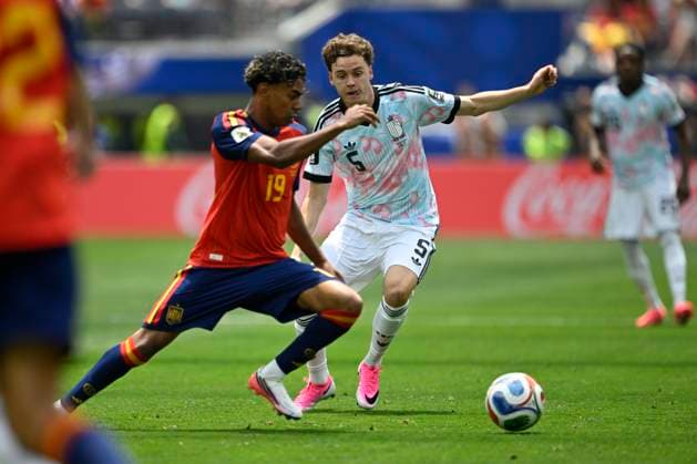 Spain vs Belgium - FIFA World Cup, WM, Weltmeisterschaft, Fussball 2026 LOS ANGELES, UNITED STATES OF AMERICA - JULY 10 : Yamal Lamine forward of Spain, De Cuyper Maxim defender of Belgium pictured during the FIFA World Cup 2026 round of 8 match between Spain and Belgium at the SoFi stadium on July 10, 2026 in Los Angeles, United States of America, 10 07 2026 Los Angeles United States of America  Copyright: xNicoxVereeckenx