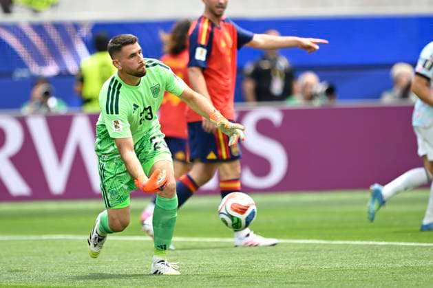 Spain vs Belgium - FIFA World Cup, WM, Weltmeisterschaft, Fussball 2026 LOS ANGELES, UNITED STATES OF AMERICA - JULY 10 : Simon Unai goalkeeper of Spain pictured during the FIFA World Cup 2026 round of 8 match between Spain and Belgium at the SoFi stadium on July 10, 2026 in Los Angeles, United States of America, 10 07 2026 Los Angeles United States of America  Copyright: xNicoxVereeckenx