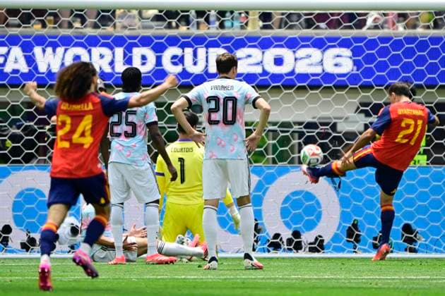 Spain vs Belgium - FIFA World Cup, WM, Weltmeisterschaft, Fussball 2026 LOS ANGELES, UNITED STATES OF AMERICA - JULY 10 : Oyarzabal Mikel forward of Spain scores a goal pictured during the FIFA World Cup 2026 round of 8 match between Spain and Belgium at the SoFi stadium on July 10, 2026 in Los Angeles, United States of America, 10 07 2026 Los Angeles United States of America  Copyright: xJanxDexMeuleneirx