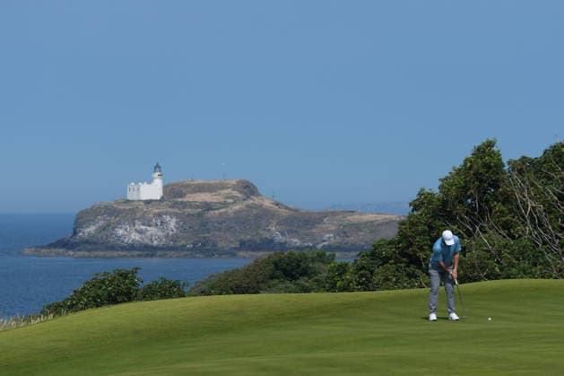 RECORD DATE NOT STATED 10th July 2026; The Renaissance Club, North Berwick, East Lothian, Scotland: Genesis Scottish Open Golf, Day Two; Rory McIlroy putts for birdie on the 4th hole at The Renaissance Club during the second round of the Genesis Scottish Open and misses AlecxBrown