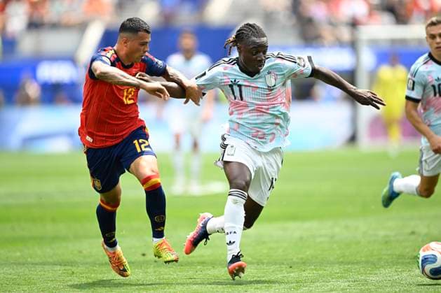 Spain vs Belgium - FIFA World Cup, WM, Weltmeisterschaft, Fussball 2026 LOS ANGELES, UNITED STATES OF AMERICA - JULY 10 : Porro Pedro defender of Spain, Doku Jeremy forward of Belgium pictured during the FIFA World Cup 2026 round of 8 match between Spain and Belgium at the SoFi stadium on July 10, 2026 in Los Angeles, United States of America, 10 07 2026 Los Angeles United States of America  Copyright: xNicoxVereeckenx