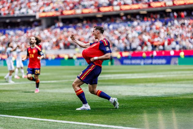 Spain vs Belgium - FIFA World Cup, WM, Weltmeisterschaft, Fussball 2026 - 10 07 2026 Fabian Ruiz of Spain celebrates his goal during the FIFA World Cup 2026 quarter finals match between Spain and Belgium at Los Angeles Stadium on July 10, 2026 in Inglewood, California, Estados Unidos Inglewood Estados Unidos Copyright: xPGSxPhotoxAgencyx