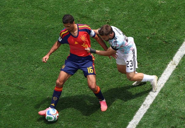 (260711) -- LOS ANGELES, July 11, 2026 -- Rodri (L) of Spain vies with Nicolas Raskin of Belgium during the quarter final match between Spain and Belgium at the 2026 FIFA World Cup, WM, Weltmeisterschaft, Fussball at Los Angeles Stadium in Los Angeles, the United States, July 10, 2026. ) (SP)U.S.-LOS ANGELES-FOOTBALL-FIFA WORLD CUP-QUARTER FINAL-ESP VS BEL MaoxSiqian 