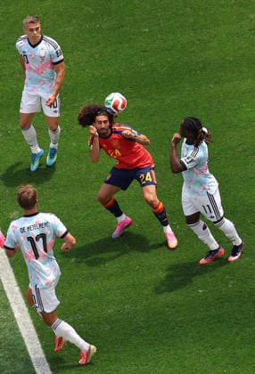 (260711) -- LOS ANGELES, July 11, 2026 -- Marc Cucurella (C) of Spain competes during the quarter final match between Spain and Belgium at the 2026 FIFA World Cup, WM, Weltmeisterschaft, Fussball at Los Angeles Stadium in Los Angeles, the United States, July 10, 2026. ) (SP)U.S.-LOS ANGELES-FOOTBALL-FIFA WORLD CUP-QUARTER FINAL-ESP VS BEL MaoxSiqian 