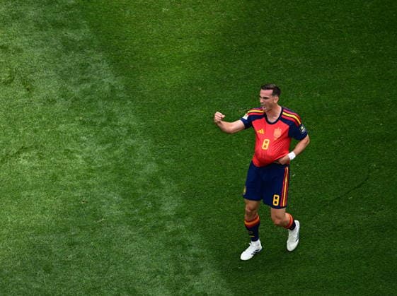 Spain v Belgium - FIFA World Cup, WM, Weltmeisterschaft, Fussball 2026 - Quarter Final INGLEWOOD, CALIFORNIA - JULY 10: Fabian Ruiz of Spain celebrates after scoring a goal during the 2026 FIFA World Cup Quarter Final match between Spain and Belgium at the Los Angeles Stadium (SoFi Stadium) in Inglewood, California, United States on July 10, 2026. Abdulhamid Hosbas Anadolu California United States. Editorial use only. Please get in touch for any other usage.  Copyright: x2026xAnadoluxAbdulhamidxHosbasx