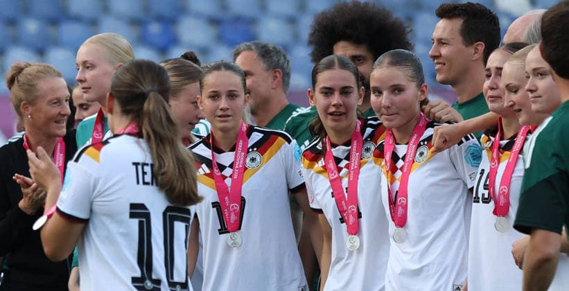 RECORD DATE NOT STATED 10.07.2026 Sarajevo(Bosnia-Herzegovina) Spain-Germany European U19 U-19 Under-19 women s football championship medal ceremony Melanie Behringer coach,Janne Krumme,Helen Börner,Leni Eggert,Lina Szaraz ,Laila Portella Germany at ceremony for second place :S.Sandic