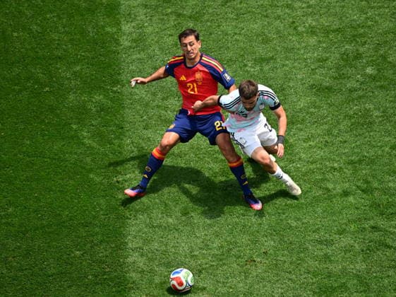 Spain v Belgium - FIFA World Cup, WM, Weltmeisterschaft, Fussball 2026 - Quarter Final INGLEWOOD, CALIFORNIA - JULY 10: Mikel Oyarzabal (21) of Spain in action during the 2026 FIFA World Cup Quarter Final match between Spain and Belgium at the Los Angeles Stadium (SoFi Stadium) in Inglewood, California, United States on July 10, 2026. Abdulhamid Hosbas Anadolu California United States. Editorial use only. Please get in touch for any other usage.  Copyright: x2026xAnadoluxAbdulhamidxHosbasx