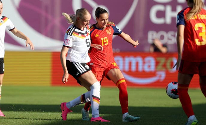 RECORD DATE NOT STATED 10.07.2026 Sarajevo(Bosnia-Herzegovina) Spain-Germany European U19 U-19 Under-19 women s football championship final Alba Cerrato(R) Spain, Luzie Zähringer(L) Germany :S.Sandic