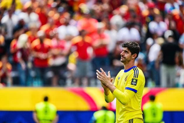 Belgium s goalkeeper Thibaut Courtois looks dejected after losing a soccer game between Spain and Belgian national team, Nationalteam Red Devils, on Friday 10 July 2026 in Los Angeles, USA, in the 1 4 finals of the FIFA World Cup, WM, Weltmeisterschaft, Fussball 2026. DIRKxWAEM  x180907154x