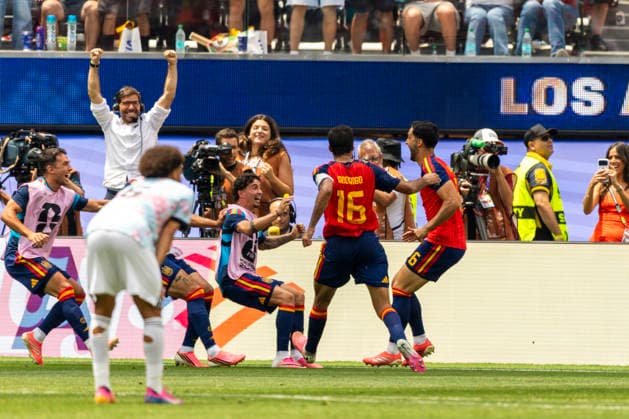 July 10, 2026, Los Angeles, California, United States: Spain™s Mikel Merino (6) celebrates after scoring against Belgium during the FIFA World Cup, WM, Weltmeisterschaft, Fussball quarterfinal soccer match at SoFi Stadium. Los Angeles United States - ZUMAs197 20260710_aaa_s197_063 Copyright: xRingoxChiux