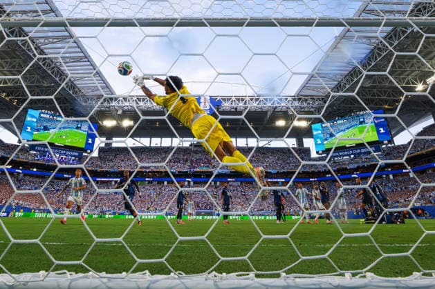 July 3, 2026, Miami, Florida, USA: Cape Verde goalkeeper VOZINHA (1) leaps to save the ball during a FIFA World Cup, WM, Weltmeisterschaft, Fussball soccer game between Cape Verde and Argentina on Friday, July 3, 2026, at Miami Stadium in Miami. Miami USA - ZUMAm269 20260703_zsp_m269_132 Copyright: xRezaxL.xMalayerix