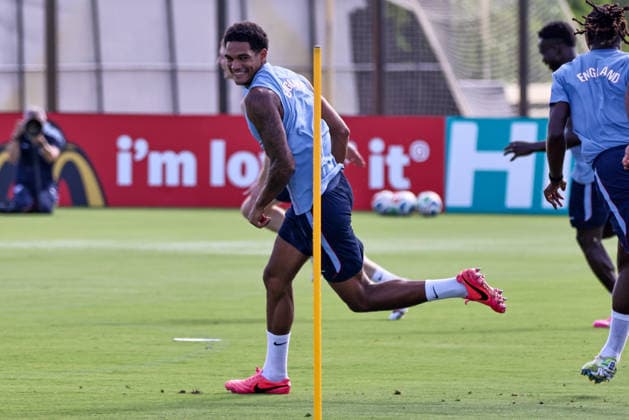 July 10, 2026, Fort Lauderdale, Florida, USA: Jarell Quansah 26 of England participates in an England soccer team training session prior to a World Cup 26 Quarter-Final match between England and Norway. Soccer 2026: World Cup 26 - England Training.  - ZUMAa257 20260710_zsp_a257_072 Copyright: xChrisxArjoonx