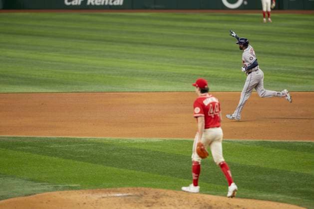 July 10, 2026, Arlington, Texas, USA: Houston Astros designated hitter YORDAN ALVAREZ (44) celebrates after hitting a homerun during a MLB, Baseball Herren, USA game between the Houston Astros and Texas Rangers at Globe Life Field. Rangers win 7-3. Arlington USA - ZUMAf180 20260710_zsp_f180_028 Copyright: xMarkxFannx
