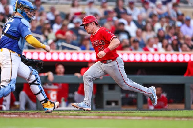 July 10th, 2026: Los Angeles Angels catcher Tyler Heineman (31) crosses home plate to score on a sac fly hit ny Los Angeles Angels third baseman Vaughn Grissom (5)(not pictured) during a MLB, Baseball Herren, USA Baseball game between the Los Angeles Angels and the Minnesota Twins at Target Field in Minneapolis, Minnesota. CSM Minneapolis USA - ZUMAc04_ 20260710_zma_c04_109 Copyright: xStevenxGarciax
