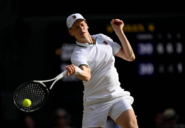 (260711) -- LONDON, July 11, 2026 -- Jannik Sinner hits a return during the men s singles semifinal between Jannik Sinner of Italy and Novak Djokovic of Serbia at the Wimbledon Tennis Championships in London, Britain, on July 10, 2026. ) (SP)BRITAIN-LONDON-TENNIS-WIMBLEDON-MEN S SINGLES LixYing 
