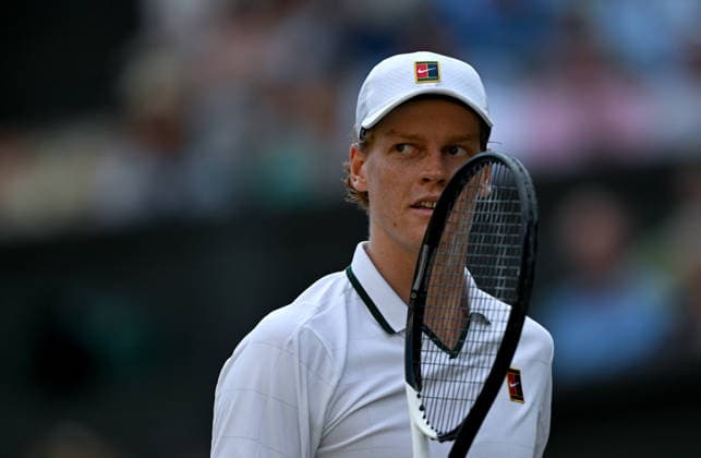 (260711) -- LONDON, July 11, 2026 -- Jannik Sinner reacts during the men s singles semifinal between Jannik Sinner of Italy and Novak Djokovic of Serbia at the Wimbledon Tennis Championships in London, Britain, on July 10, 2026. ) (SP)BRITAIN-LONDON-TENNIS-WIMBLEDON-MEN S SINGLES LixYing 