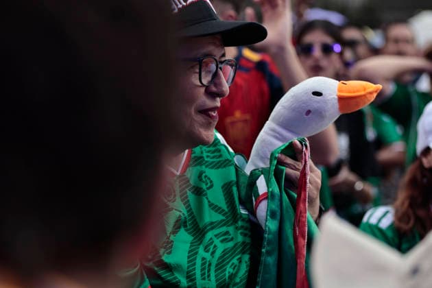 July 10, 2026, Mexico City, Cdmx, Mexico: The Spanish national team, Nationalteam beat Belgium 2oÃ¢1 in a thrilling match the Spaniards scored the winning goal just minutes before the final whistle. Fans from both nationsoÃ¢some Spanish, others BelgianoÃ¢gathered at the Fan Festival to watch the game alongside compatriots. They were joined by Mexicans in costume, including a Merlin the Duck figure, who cheered on the visiting fans as everyone shouted together for the goals, Spain s advancement to the next round, and the unfortunate defeat that ended Belgium s run in the 2026 FIFA World Cup, WM, Weltmeisterschaft, Fussball Mexico City Mexico  - ZUMAp204 20260710_zip_p204_015 Copyright: xJosuexPerezx July 10, 2026, Mexico City, Cdmx, Mexico: The Spanish national team beat Belgium 2oÂ¢Ã¢öÂ¬1 in a thrilling match; the Spani  - ZUMA0861 0861303921st Copyright: xIMAGOx
