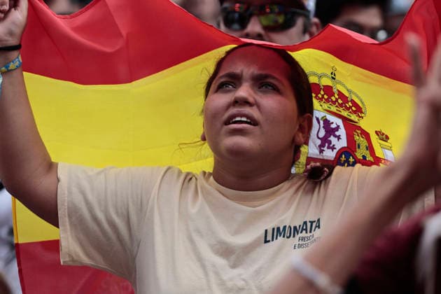 July 10, 2026, Mexico City, Cdmx, Mexico: The Spanish national team, Nationalteam beat Belgium 2oÃ¢1 in a thrilling match the Spaniards scored the winning goal just minutes before the final whistle. Fans from both nationsoÃ¢some Spanish, others BelgianoÃ¢gathered at the Fan Festival to watch the game alongside compatriots. They were joined by Mexicans in costume, including a Merlin the Duck figure, who cheered on the visiting fans as everyone shouted together for the goals, Spain s advancement to the next round, and the unfortunate defeat that ended Belgium s run in the 2026 FIFA World Cup, WM, Weltmeisterschaft, Fussball Mexico City Mexico  - ZUMAp204 20260710_zip_p204_020 Copyright: xJosuexPerezx Spain Defeats Belgium In The World Cup..  - ZUMA0861 0861303948st Copyright: xIMAGO JosuexPerezx