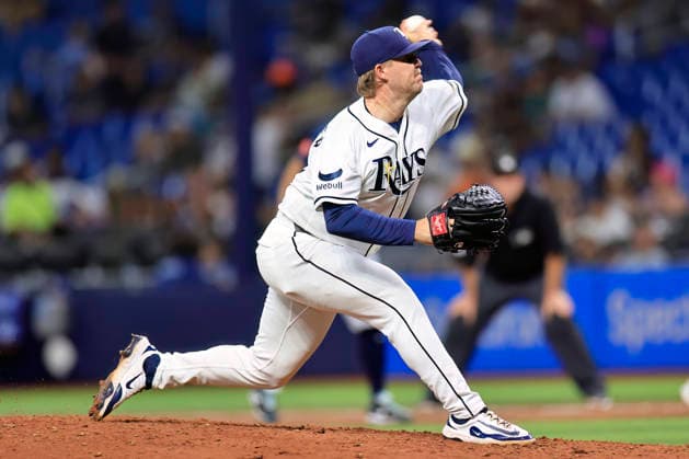 July 10, 2026, St. Petersburg, Florida, USA: Tampa Bay Rays pitcher Garrett Cleavinger (60) delivers a pitch during an MLB, Baseball Herren, USA game against the Seattle Mariners on July 10, 2026 at Tropicana Field. The Rays beat the Mariners 7-2. St. Petersburg USA - ZUMAh180 20260710_zsp_h180_028 Copyright: xKimxHukarix