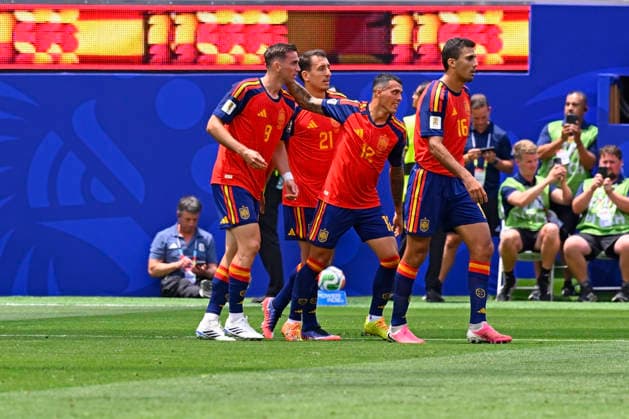 RECORD DATE NOT STATED 10th July 2026; Los Angeles Stadium, Los Angeles, California, United States of America; FIFA World Cup, WM, Weltmeisterschaft, Fussball Football, Spain versus Belgium; Fabian Ruiz of Spain celebrates after scoring the first goal of his team with Pedro Porro, Mikel Oyarzabal and Rodri JulianxMedina DiaEsportivo