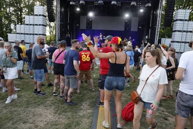Fans pictured during the screening of a soccer game between Belgian national soccer team Red Devils and Spain, at the Rock Zottegem music festival on Friday 10 July 2026 in Zottegem. The quarter final of the FIFA World Cup, WM, Weltmeisterschaft, Fussball WM, Weltmeisterschaft, Fussball 2026 is shown on a large screen. NICOLASxMAETERLINCK  x180898382x IMAGO NICOLASxMAETERLINCK  x1079508023stx