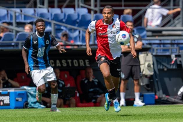 ROTTERDAM, 11-07-2026, Stadium Feijenoord de Kuip , Pre-season friendly Feyenoord - Club Brugge , Season 2026 2027 , Picture shows Club Brugge Player Mamadou Diakhon and Feyenoord player Calvin Stengs Feyenoord - Club Brugge  x204976326x Copyright: